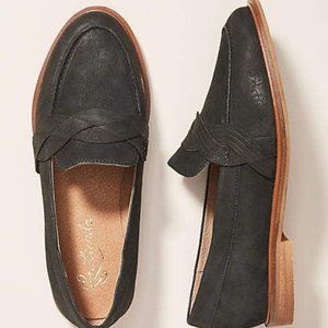 Liendo By Seychelles Twist Loafer Flats